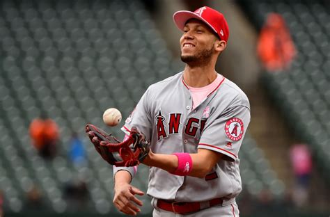 Should The Los Angeles Angels Extend Andrelton Simmons