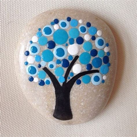 30 Cute Rock Painting Ideas For Your Home Decor Hoomdesign Rock