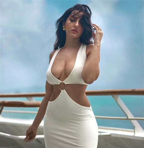 Nora Fatehi Bold Outfit Bollywood Diva Nora Fatehi S Top Most Bold And Sexy Outfits Bodycon