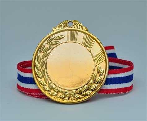 เหรียญรางวัลสำเร็จรูปอลูมิเนียม สีทอง 39medal