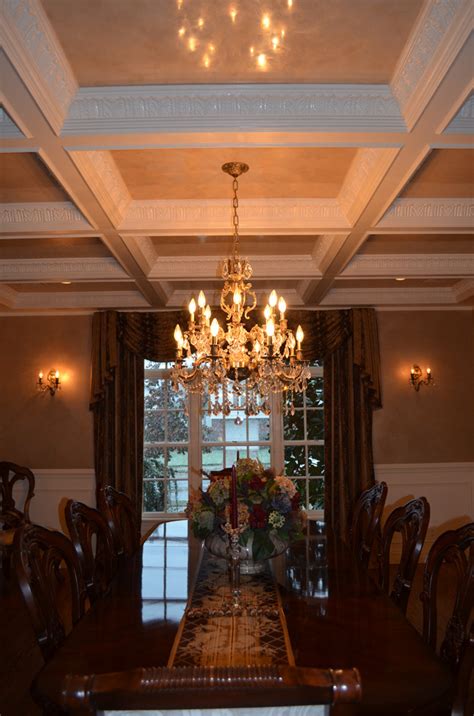 Our venetian ceiling lights include pendant ceiling lighting which emits a soft glow and dramatic chandelier lights. Venetian plaster coffered ceiling - Jelber's Decorative Arts