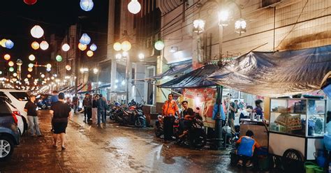 Curug nagrak 16 agustus 2020 cihideung parongpong bandung barat подробнее. 22 Rekomendasi kuliner malam enak dan murah di Jalan ...