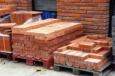 Why Bricks Are Different A Guide To Size And Color