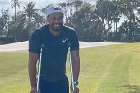 Tiger woods was behind the wheel of that 2009 escalade on nov. Tiger publica su primera foto en muletas y con la férula ...