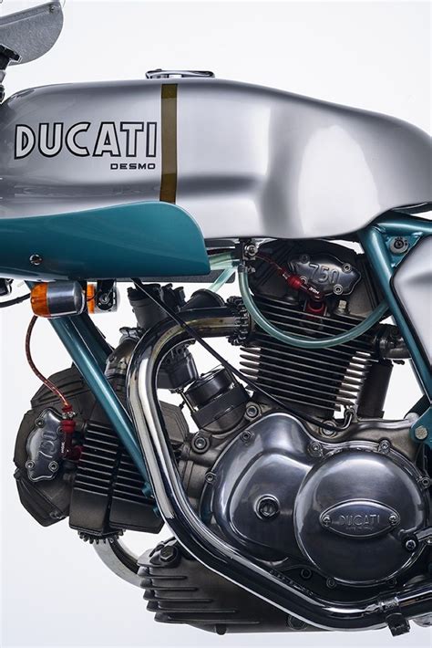 Icône Des Années 70 La Ducati 750 Super Sport Virage8 Ducati 750