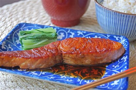 Pour over steaks and leave to marinate for up to 30 minutes. Salmon Teriyaki Recipe - Japanese Cooking 101