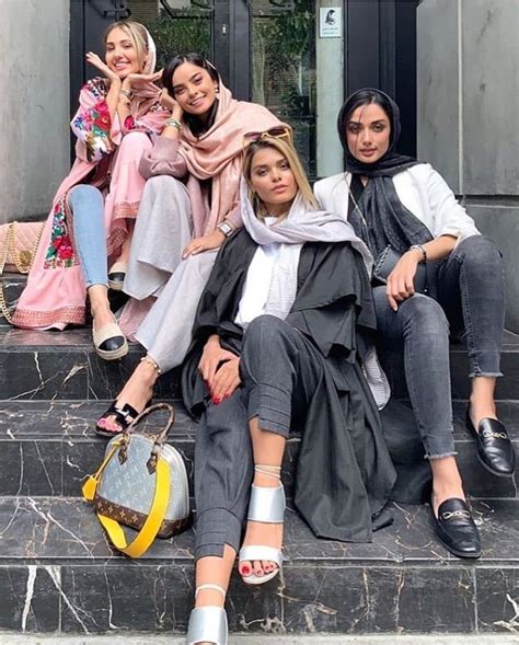 Street Style Women Fashion Stylish Smartly Dressed Iranian