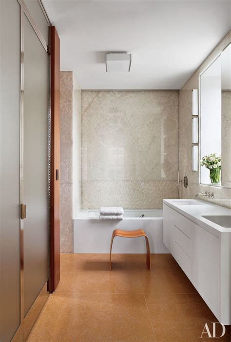 These ideas suggest breaking some rules and renovating the complete look of your small bathroom by the help of the implied concepts. 13 Gorgeous Minimalist Bathrooms | Minimalist bathroom ...