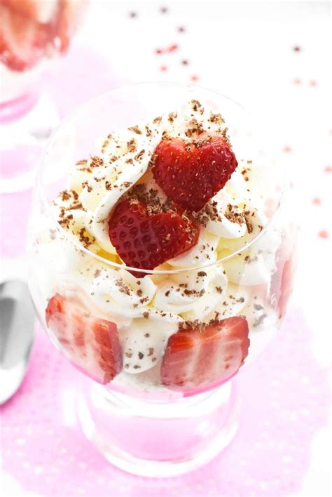 It's always a favorite and someone will inevitably ask you for the recipe! Desserts With Heavy Whipping Cream : A Crumbled Frozen ...