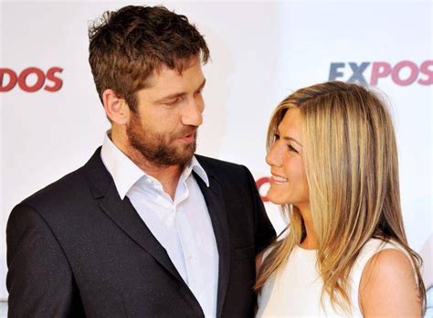 After taking minor roles in releases such as the james bond film tomorrow never dies (1997) and the horror film tale of the mummy (1998), he took the lead in 2000. Gerard Butler: „Jennifer Aniston küsst besser als Angelina ...