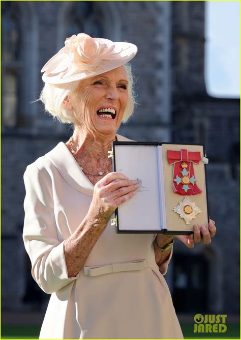 Great British Bake Off Star Mary Berry Receives Damehood Photo 4648015 Photos Just Jared