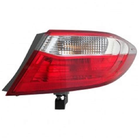 Toyota Camry 2015 2016 2017 Tail Light Outer Right Passenger