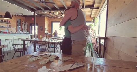 Virginia Beach Waitress Given 650 Tip From Stranger Participating In Venmo Challenge