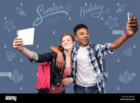 Teens Taking Selfie Hi Res Stock Photography And Images Alamy