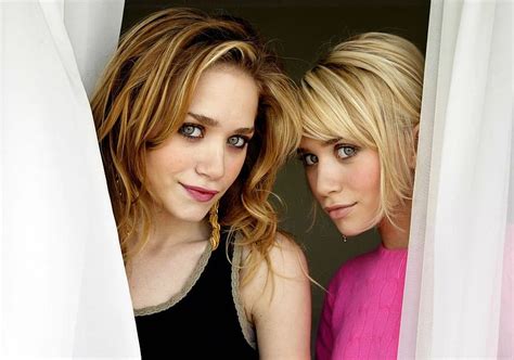 Celebrity Olsen Twins Hd Wallpaper Peakpx