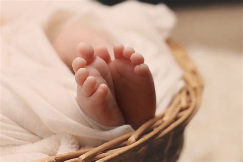 . un niño menor de un año de edad. Síndrome da morte súbita do bebê | Macetes de Mãe