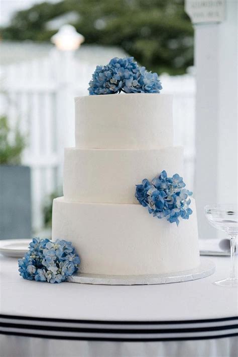 See the best & latest ideal cake sioux falls on iscoupon.com. Classic Nantucket Wedding Cake with Hydrangeas - Cameron ...