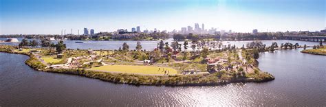 Стадион, площадка для крикета и футбольный стадион (амер.) burswood. Optus Stadium Images