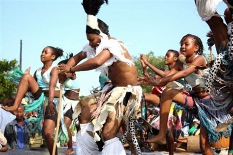 Folha de Maputo Notícias Vida e Lazer Sofala acolhe IX Festival