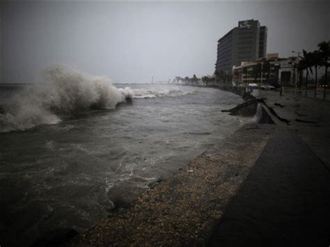 Huracan karl veracruz antes y despues. Veracruz, puerta de America.: Mi Veracruz golpeado por el ...