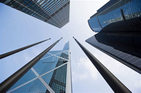 Skyscrapers Under Clear Blue Sky — Structures Buildings Stock Photo
