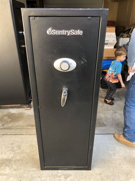 Turn dial left, to the last combination number and stop. Sentry safe G5241-2B for Sale in Covina, CA - OfferUp