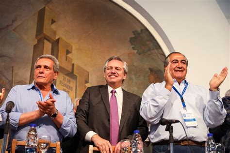 Surge de la convergencia de cuatro grandes sectores políticos: Alberto Fernández en la CGT: "el movimiento obrero es ...