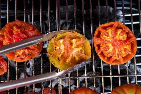 A Simple Recipe For Grilled Tomatoes