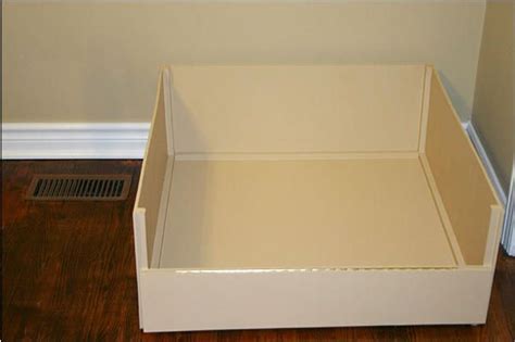 I can remember dad getting two boards 8 feet. HOW TO BUILD A WHELPING BOX | Whelping box, Dog whelping ...