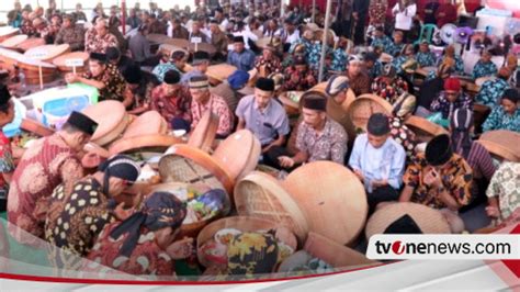 Wujud Rasa Syukur Warga Adiwarno Kebumen Gelar Tradisi Tenongan Sambut Musim Tanam Padi