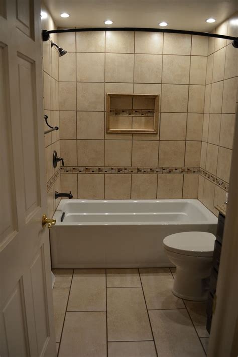 Tile around the tub has the ability to create a bold statement, a clean once you have figured out your niche location, you'll want to decide how decorative you want your niche to be. Ceramic tile tub surround with niche and mosaic accents ...