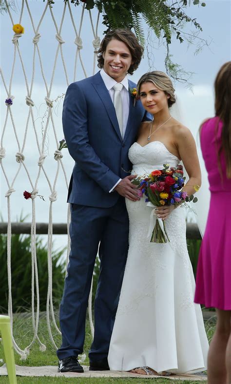 Home And Away Is Lining Up A Wedding For A Pregnant Billie Ashford And