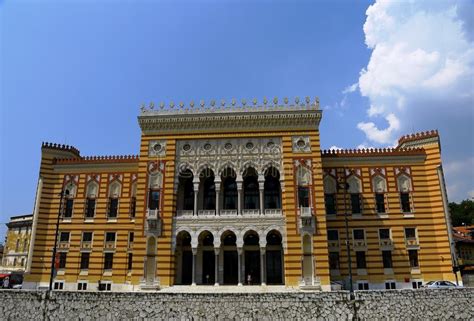 Sarajevos Stadshus, Vijecnica Arkivfoto - Bild av stad ...