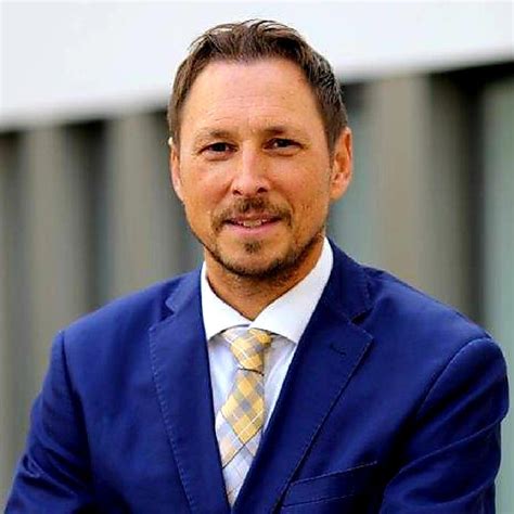 Today, commerzbank is germany's leading trade finance bank, the nation's exporters' partner of choice and maintains a global network of correspondent banks. Daniel Klinkert - Privat Banking Berater - Commerzbank | XING