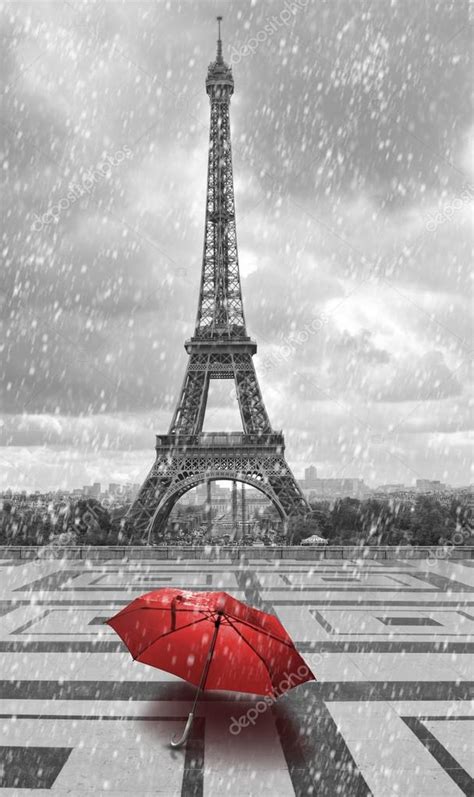 Фото белые Эйфелева башня в дождь Фото черно белые с красным