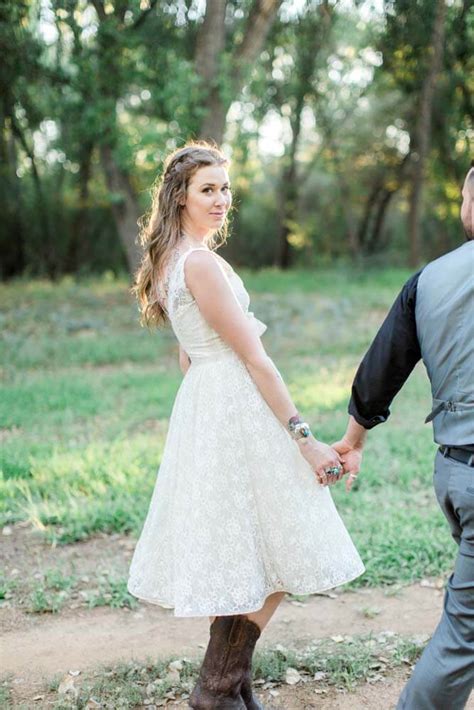 20 Best Country Chic Wedding Dresses Rustic Western Wedding Dresses