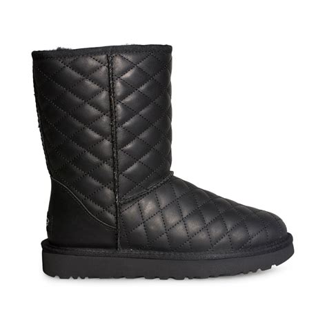 Ugg Classic Short Diamond Quilt Black Boots Womens Mycozyboots