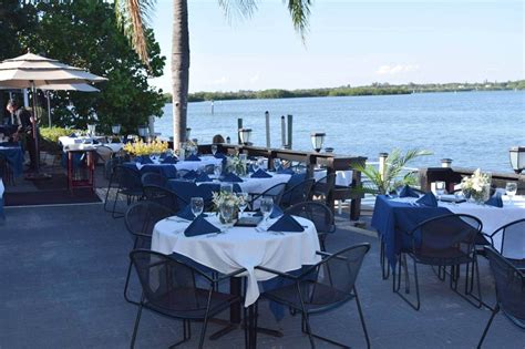 8 Sarasota Restaurants With A View Sarasota Restaurants Siesta Key