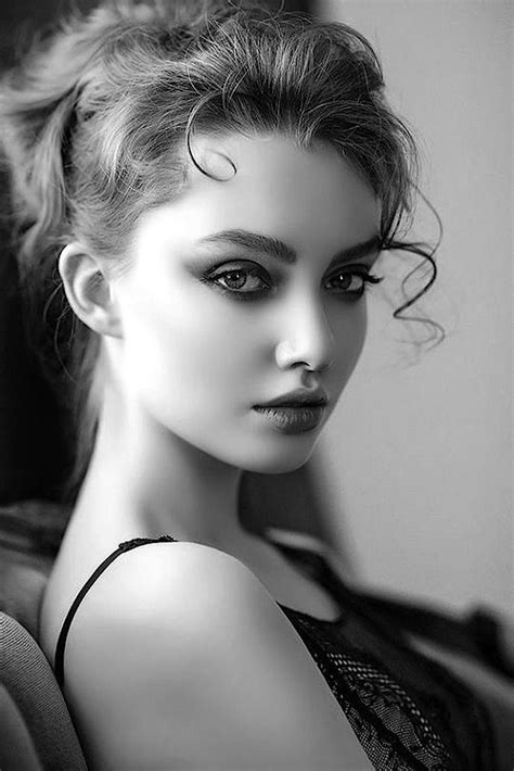 World In Black And White Beautiful Girl Face Beauty Girl Beautiful