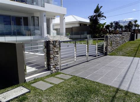 Roda pagar/gerbang besi stainless bulat all size: Desain Pagar Stainless Steel Minimalis Harga Bulan ...