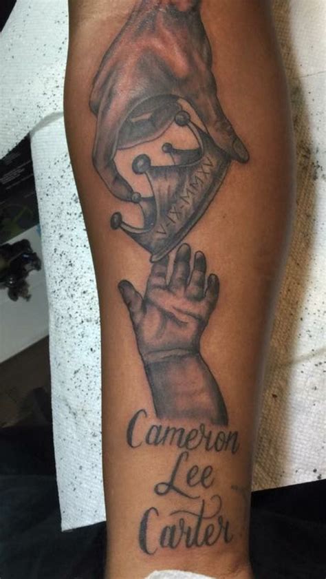 After my son had his 3rd open heart surgery at the age of 2 1/2, i got his during surgery heartbeat tattooed across my heart. Handing Derek a crown | Tattoos for daughters, Stylist ...