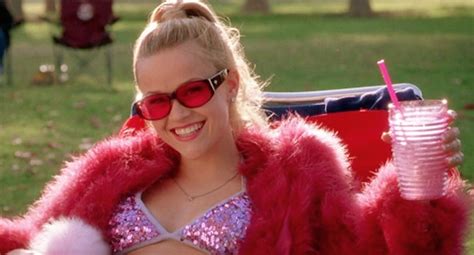 How To Get Elle Woods Legally Blonde Style For When You Need To