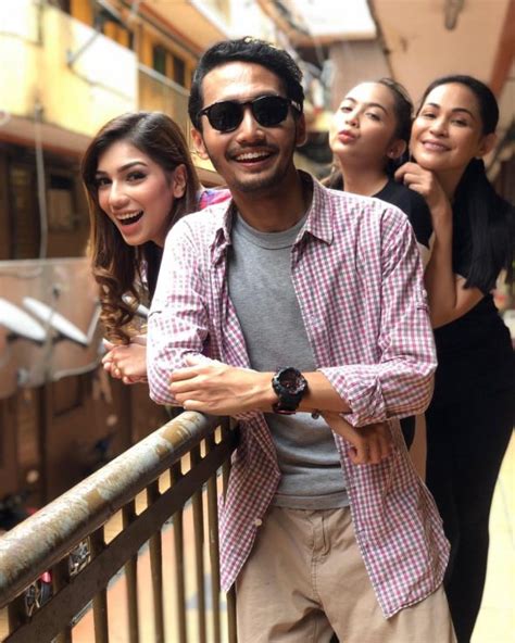 Ucapan selamat menikah islami dalam bahasa arab. Sufian Suhaimi Ucap Selamat Maju Jaya Buat Elfira Loy ...