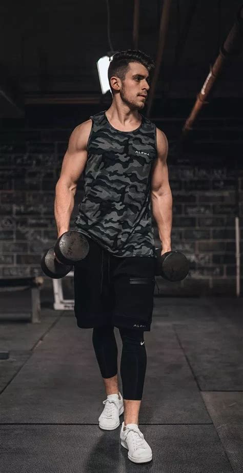 13 Hot Gym Outfits Ideas For Men To Copy In 2019 Gym Outfit Men Mens