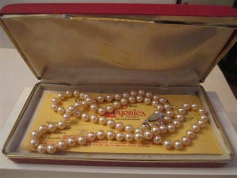 Vintage Majorica Faux Pearl Necklace In The Original Gem