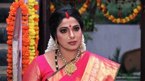 Watch Lakshmi Kalyanam Full Episode 40 Online In Hd On Hotstar Ca