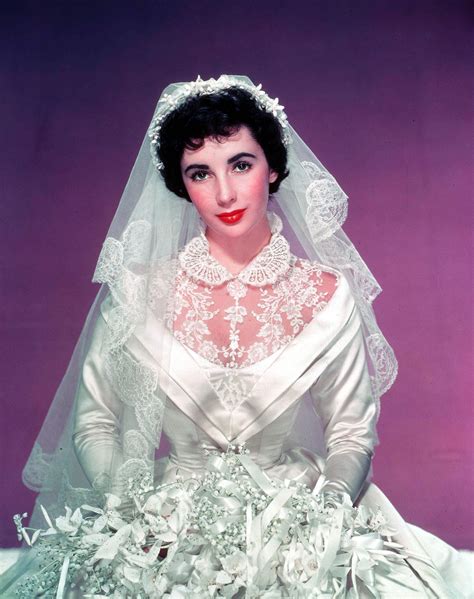 What separates it from all the tv sitcoms that were to follow is the care, time, and expense that went into all aspects of the production. Elizabeth Taylor - Father of the Bride ( 1950 ) | Movie ...