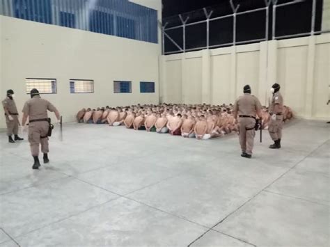 El Salvador Prisoners Punished Thousands Of Prisoners Stripped To Underwears Packed Together As