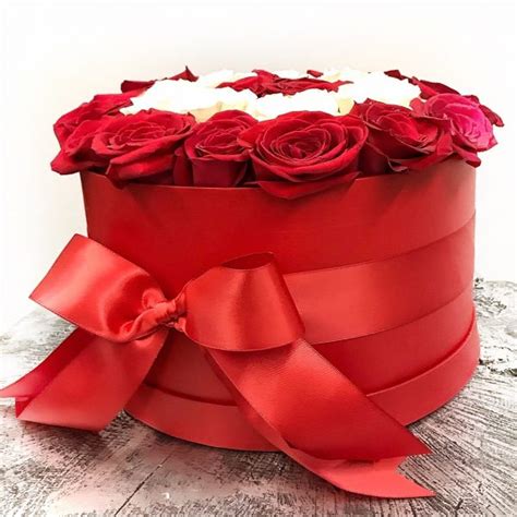 Classic Red Hatbox Our Flower Gallery