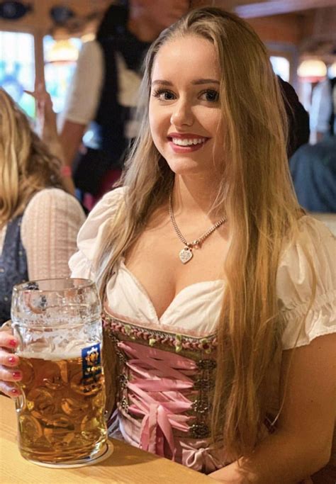 Pin By Pbwv On Dirndl Oktoberfest Woman Oktoberfest Outfit German Beer Girl